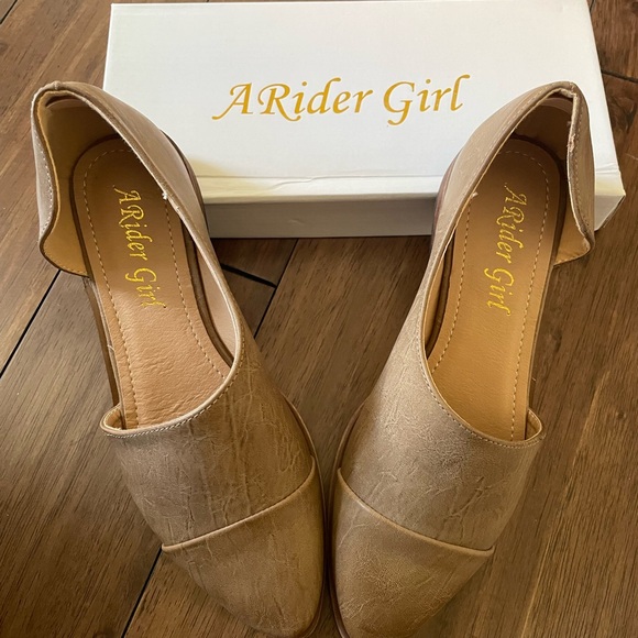 A Rider Girl Shoes - ARider Girl Women's Beige Loafers